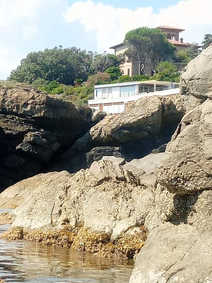 Hotel La Scogliera カヴィ・ディ・ラヴァーニャ エクステリア 写真