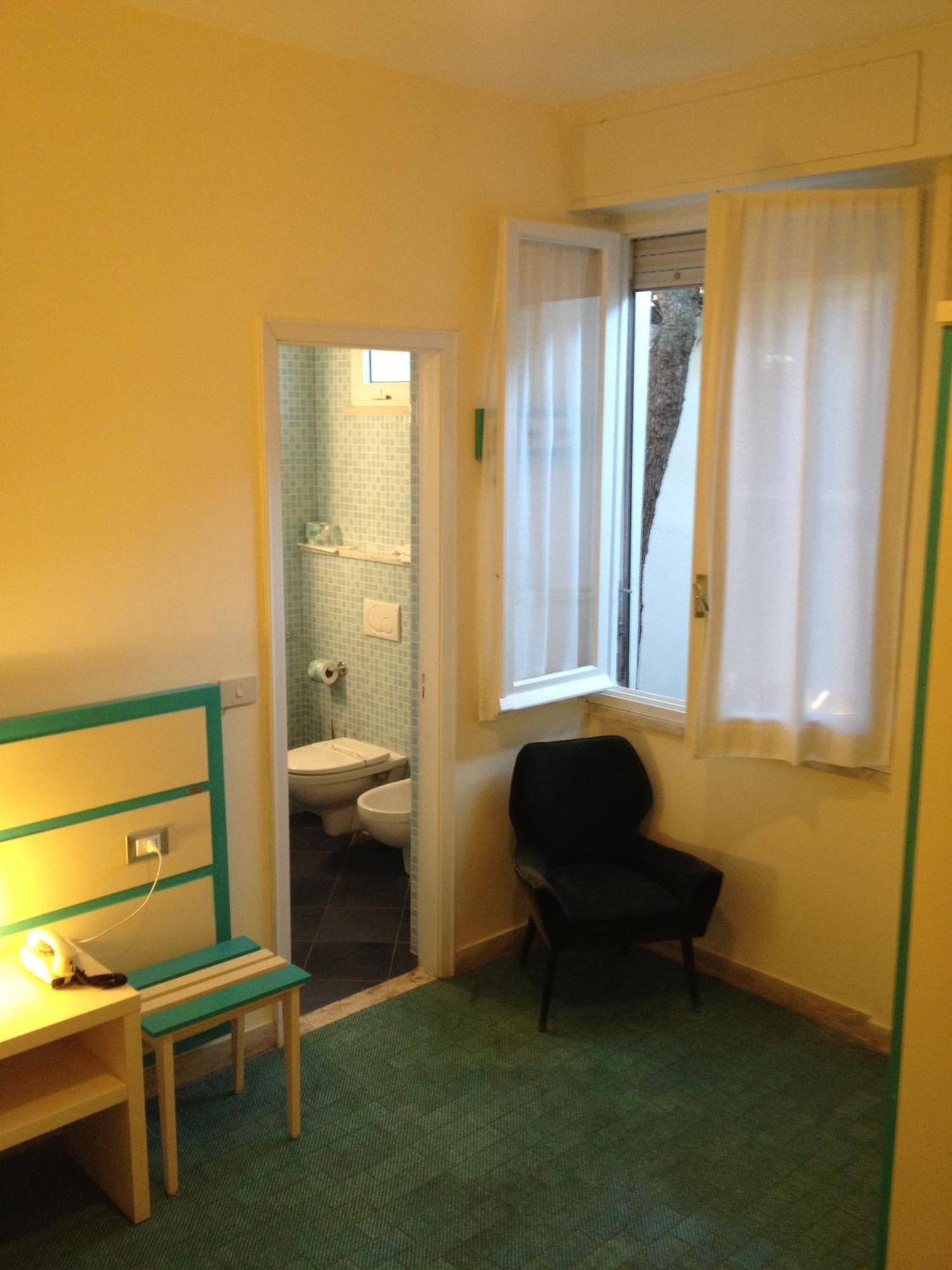 Hotel La Scogliera カヴィ・ディ・ラヴァーニャ 部屋 写真